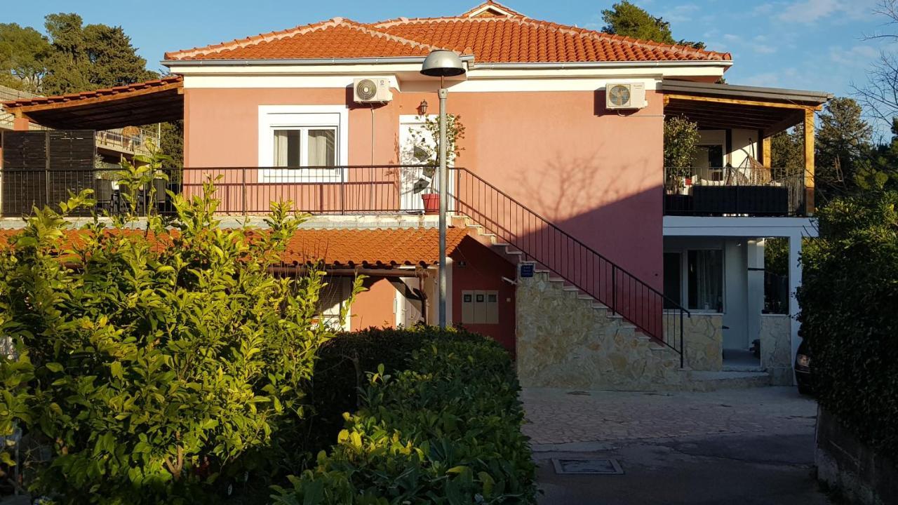 Luxurious Three Bedrooms Apartment With Two Terraces Kaštela Exterior foto