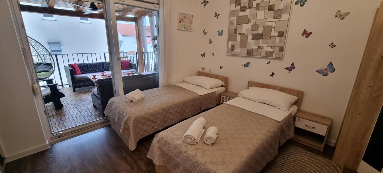 Luxurious Three Bedrooms Apartment With Two Terraces Kaštela Exterior foto