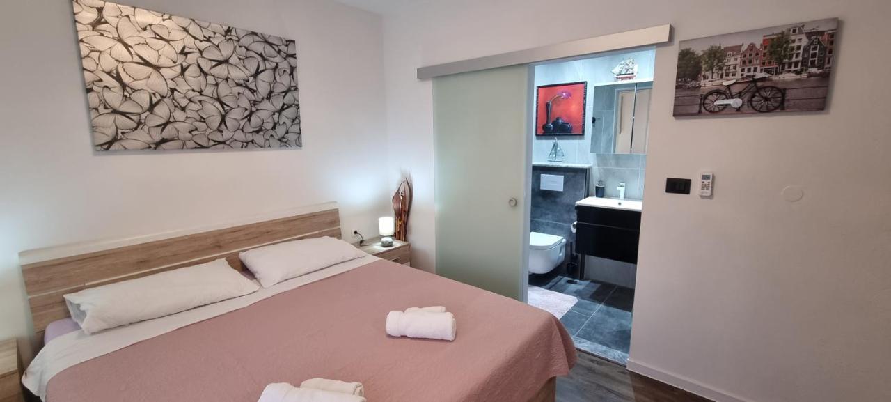 Luxurious Three Bedrooms Apartment With Two Terraces Kaštela Exterior foto